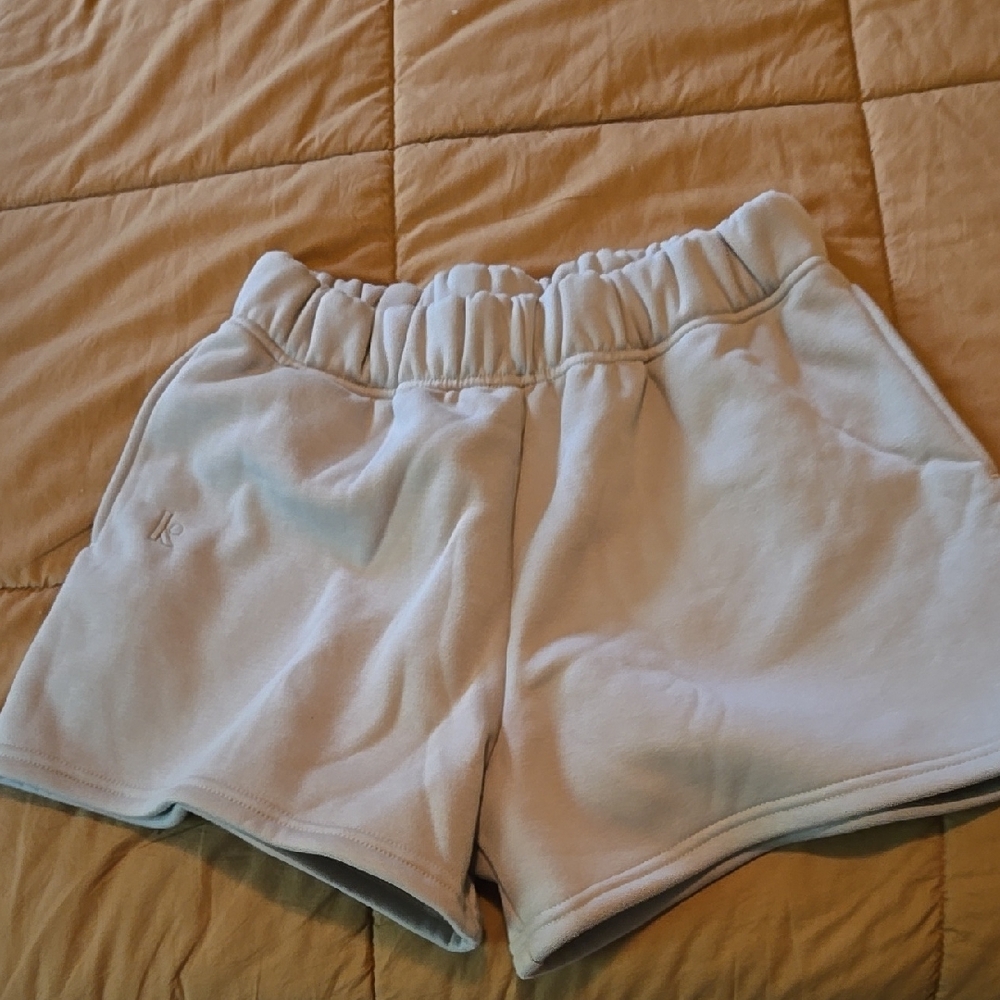 KAMO Women's Cream Athletic Shorts